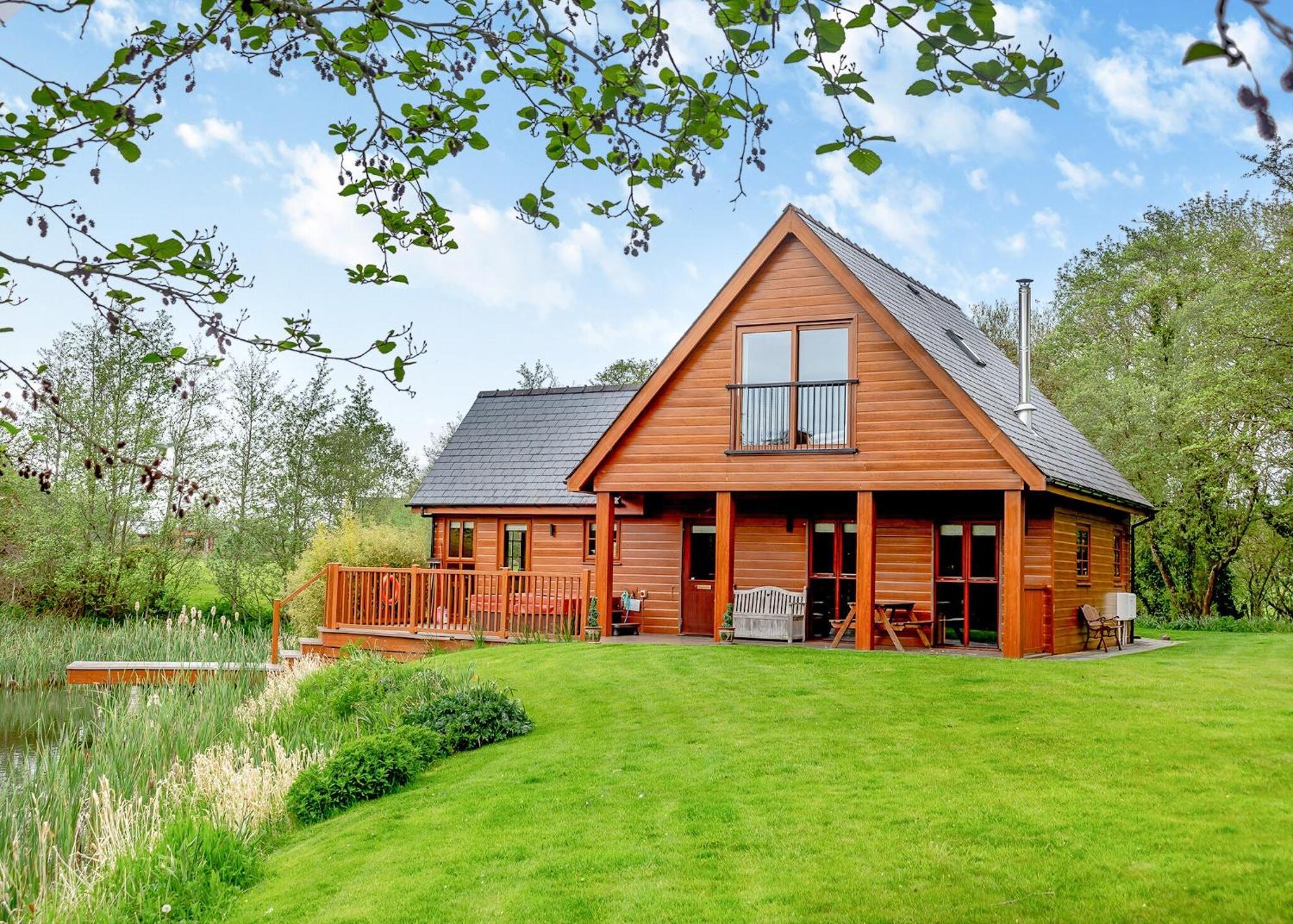 Anglesey Lakeside Lodges Menai Bridge Dış mekan fotoğraf